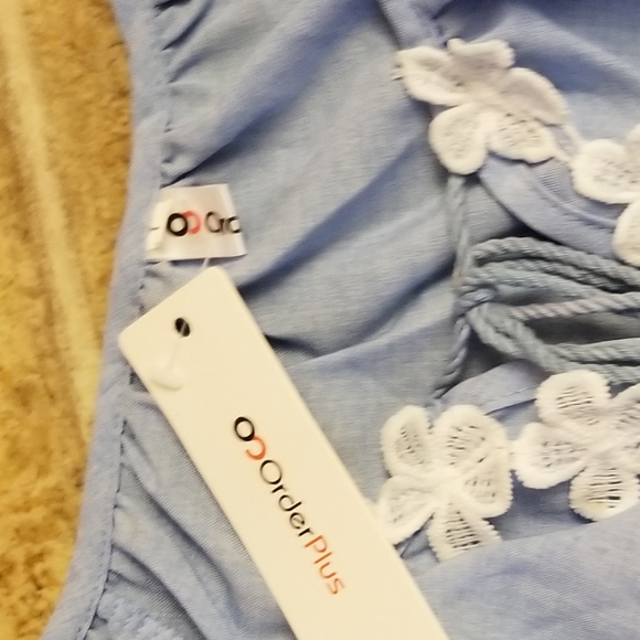 Top - Picture 3 of 3